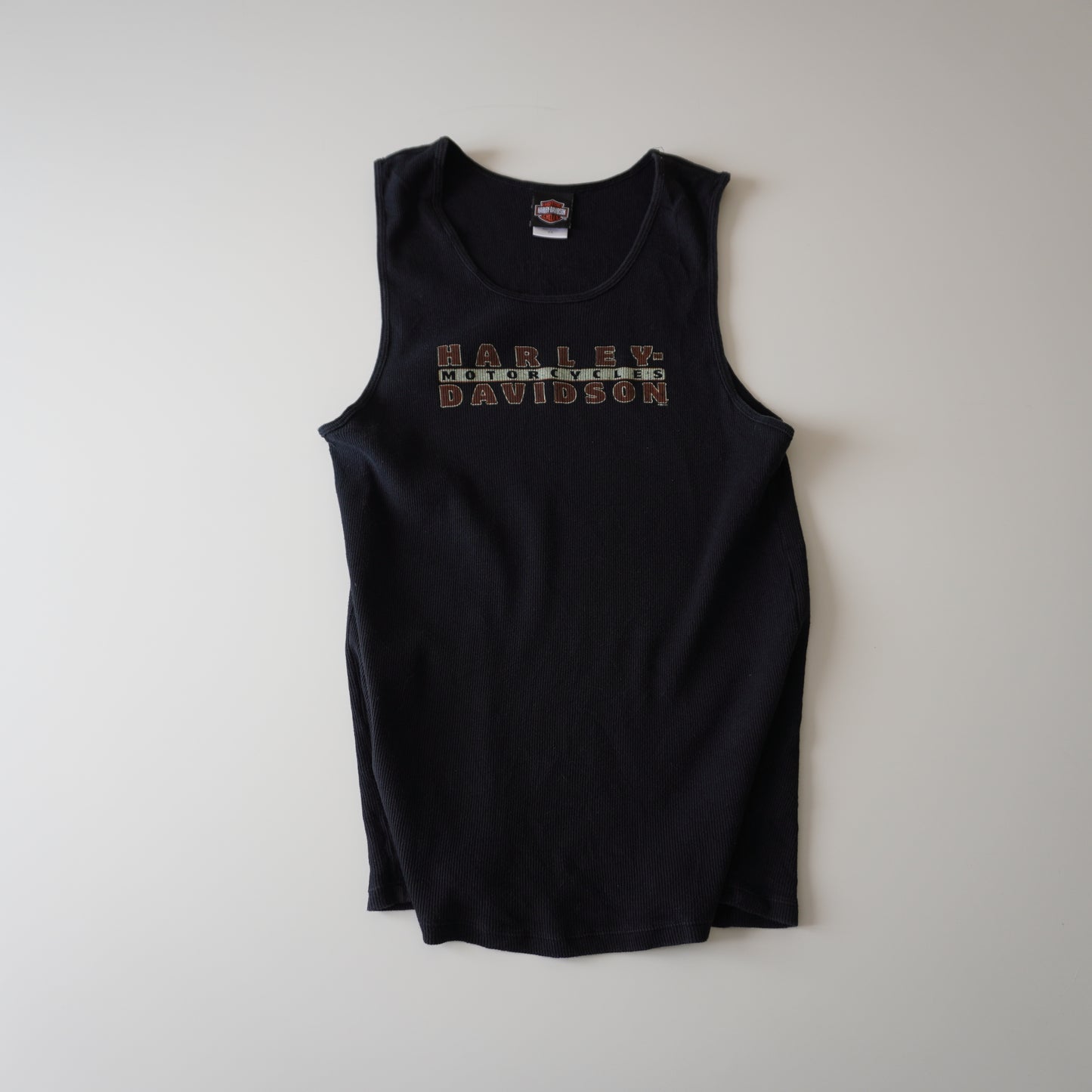 Thrifted – Polera Harley-Davidson Talla 2X | Largo 73 cm | Ancho 49 cm | Tela Elasticada