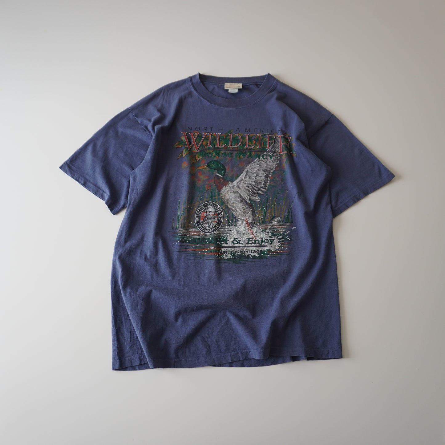 Thrifted – Polera Vintage Single Stitch Talla L | Largo 77 cm | Ancho 60 cm