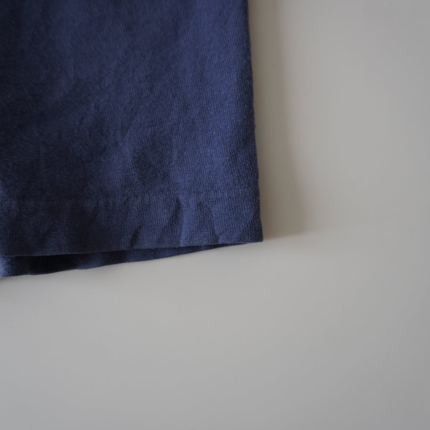 Thrifted – Polera Vintage Single Stitch Talla L | Largo 77 cm | Ancho 60 cm