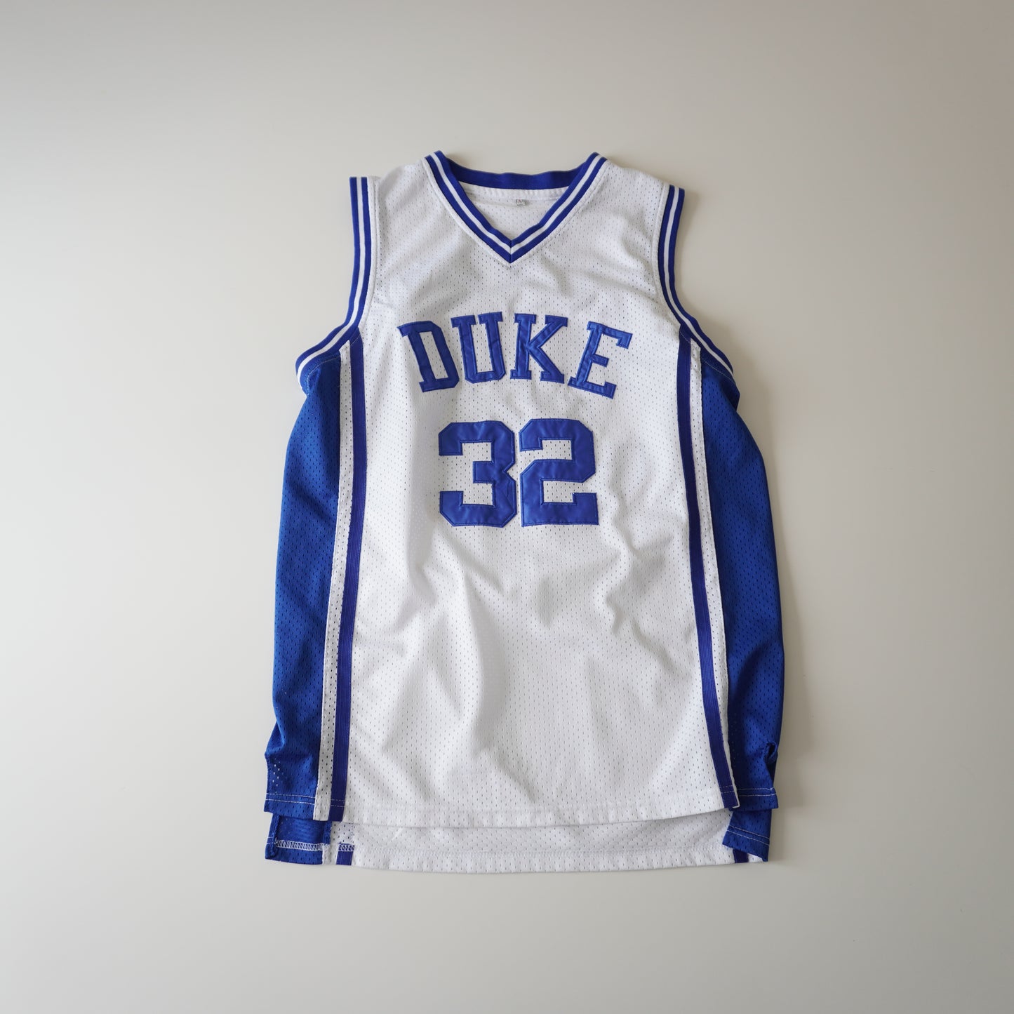 Thrifted – Jersey Vintage Duke Blue Devils Talla L | Largo 77 cm | Ancho 67 cm