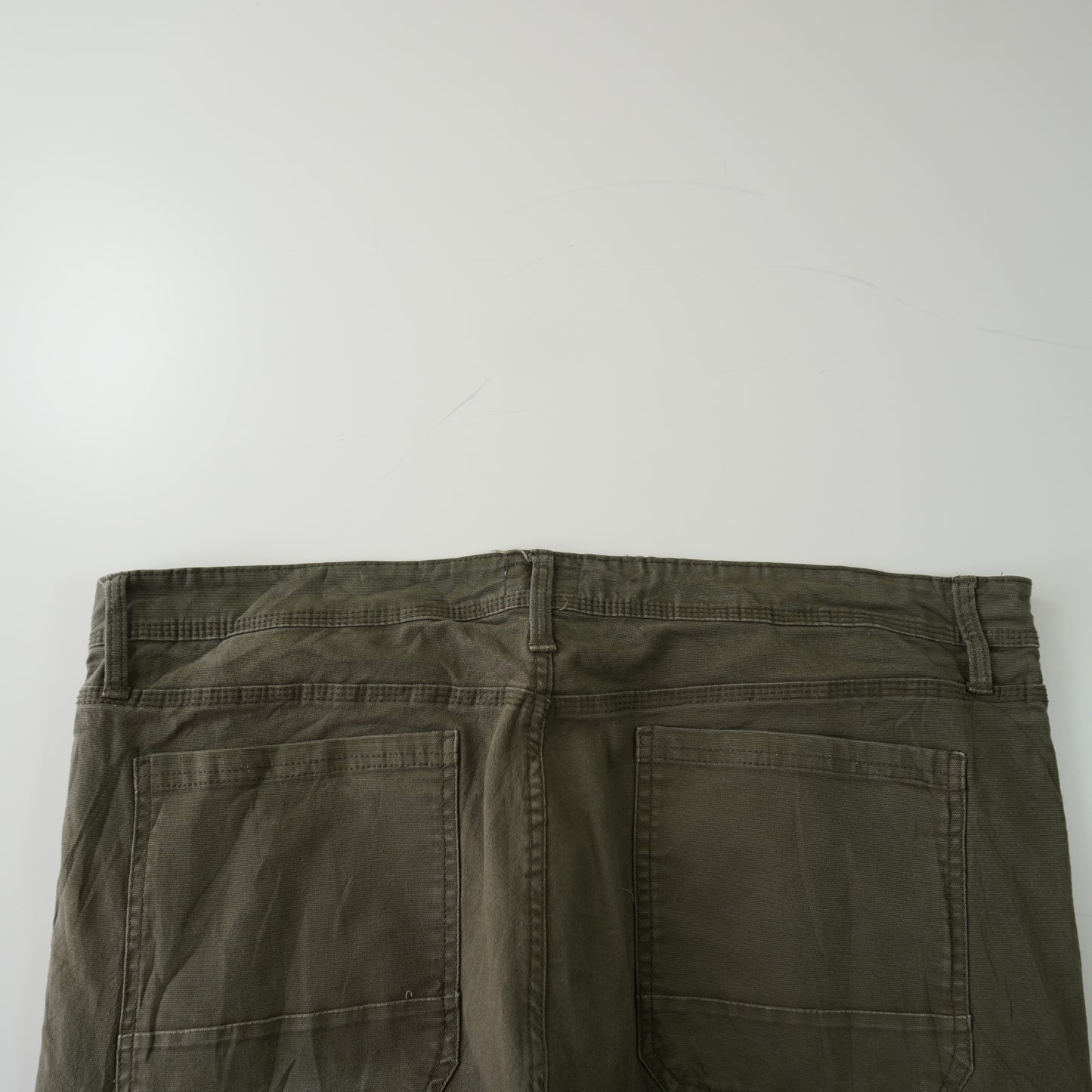 Thrifted – Jean Weatherproof Verde Vintage Talla 40x30 USA (CL 52/54 aprox) | Cintura 54 cm | Largo 104 cm | Talón 23 cm