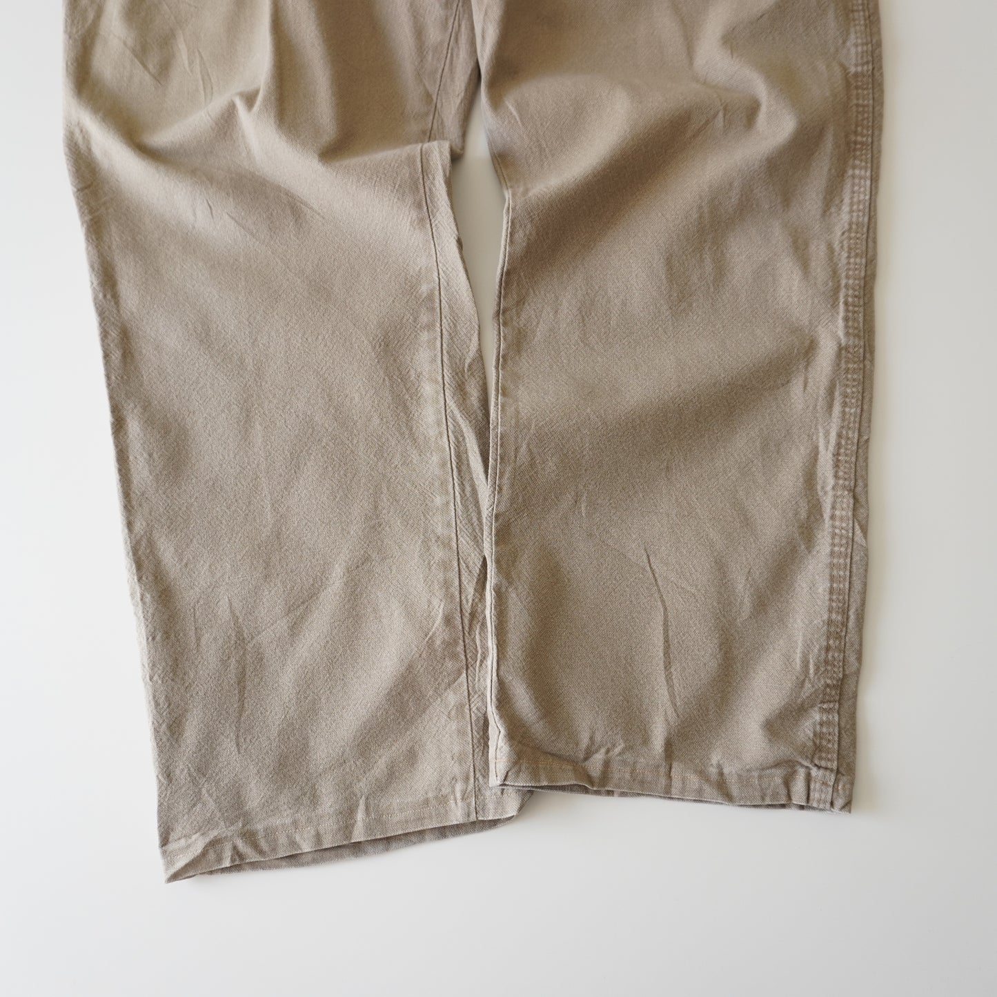 Thrifted – Jean Carpenter Café Wrangler Talla 42x32 USA | Cintura 58 cm | Largo 104 cm | Talón 24 cm