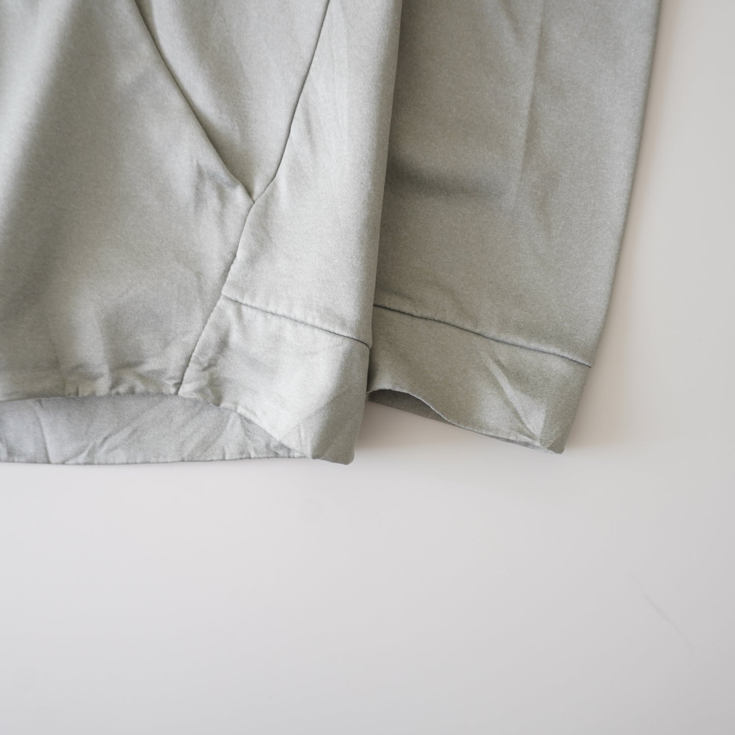 Thrifted – Polerón Nike Dri-Fit Negra Talla M | Ancho 55 cm | Largo 69 cm