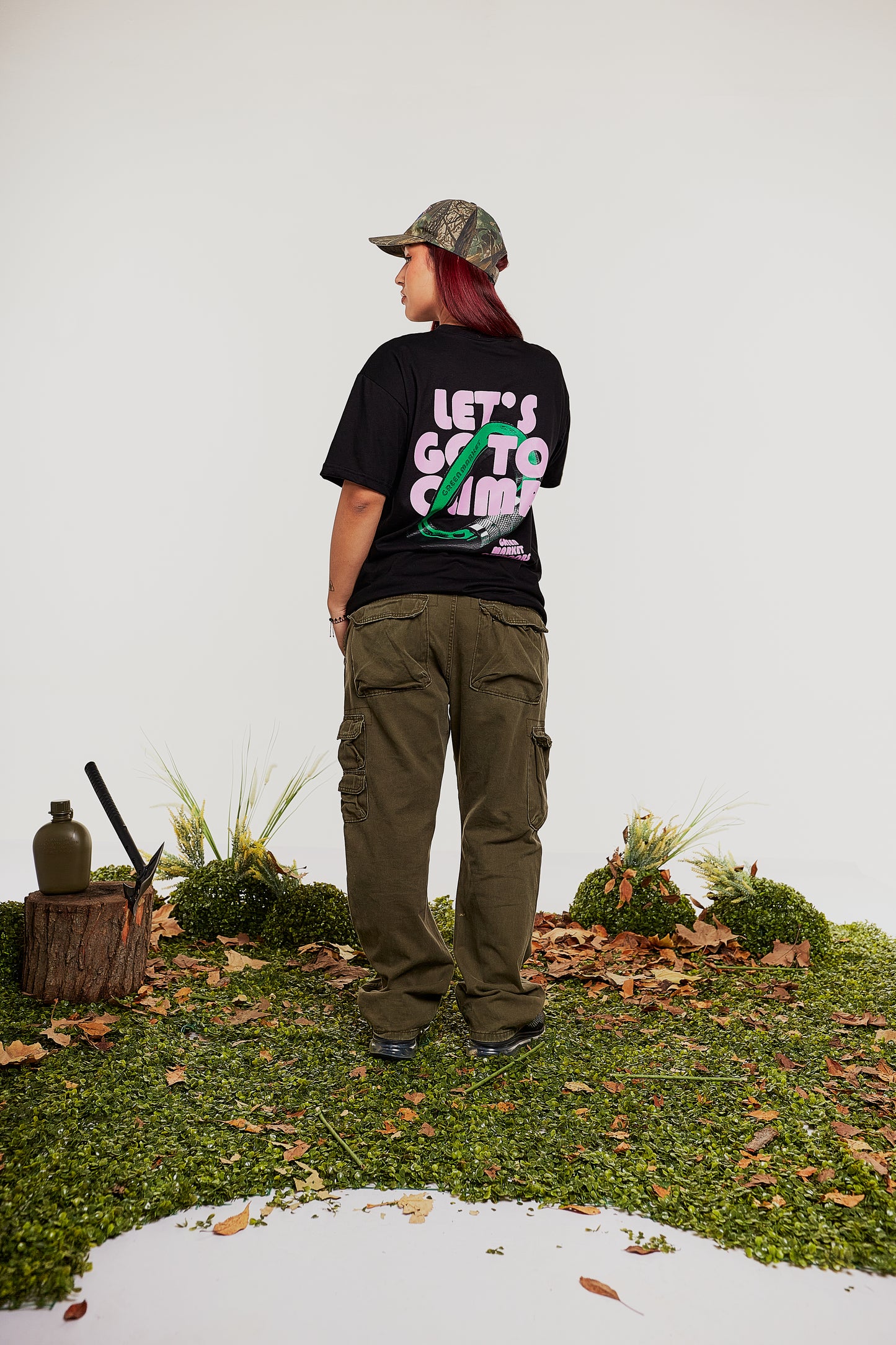 GO OVERHEAD - Polera negra básica suelta, estilo Street y confort premium