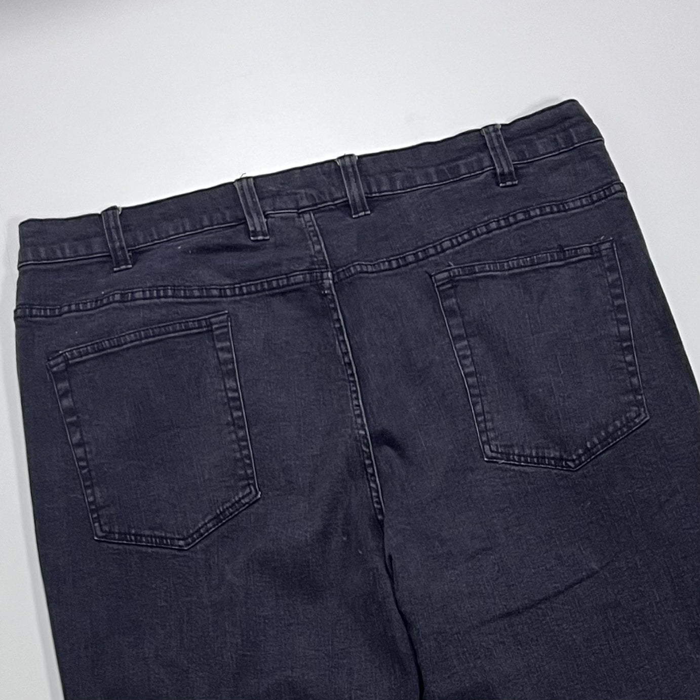 Thrifted – Jean Harbor Bay Negro Talla 44x30 USA (CL 54 aprox.) | Cintura 55 cm | Largo 106 cm | Talón 24 cm