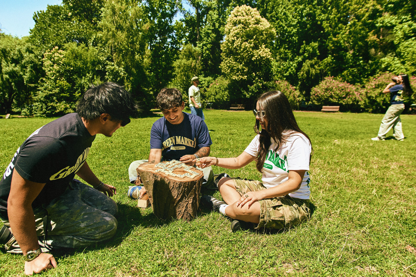 SEEDS — Polera Negra para el día a día