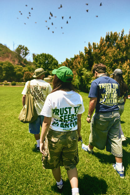 SEEDS — Polera Negra para el día a día