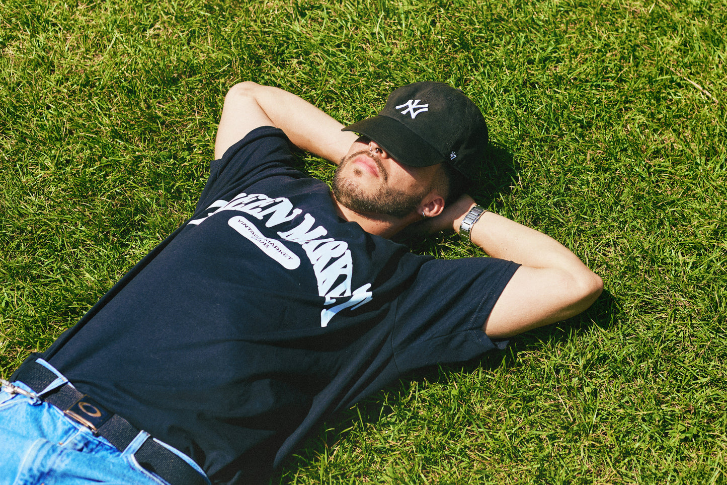 SEEDS — Polera Negra para el día a día