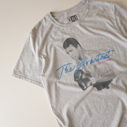 Thrifted – Polera Muhammad Ali Talla L | Largo 72 cm | Ancho 52 cm