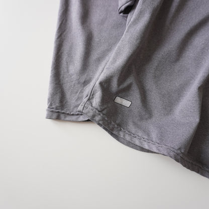 Thrifted – Polera Nike Dri-Fit Manga Larga | Largo 75 cm | Ancho 65 cm