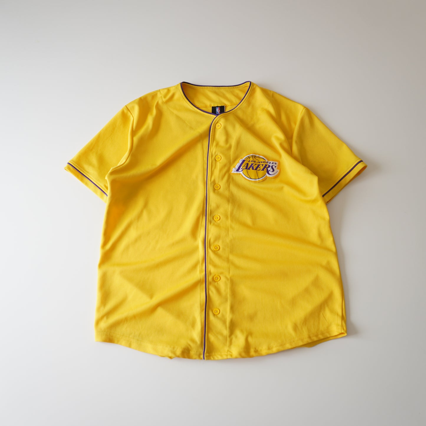 Thrifted – Jersey Los Angeles Lakers Talla L | Largo 70 cm | Ancho 59 cm