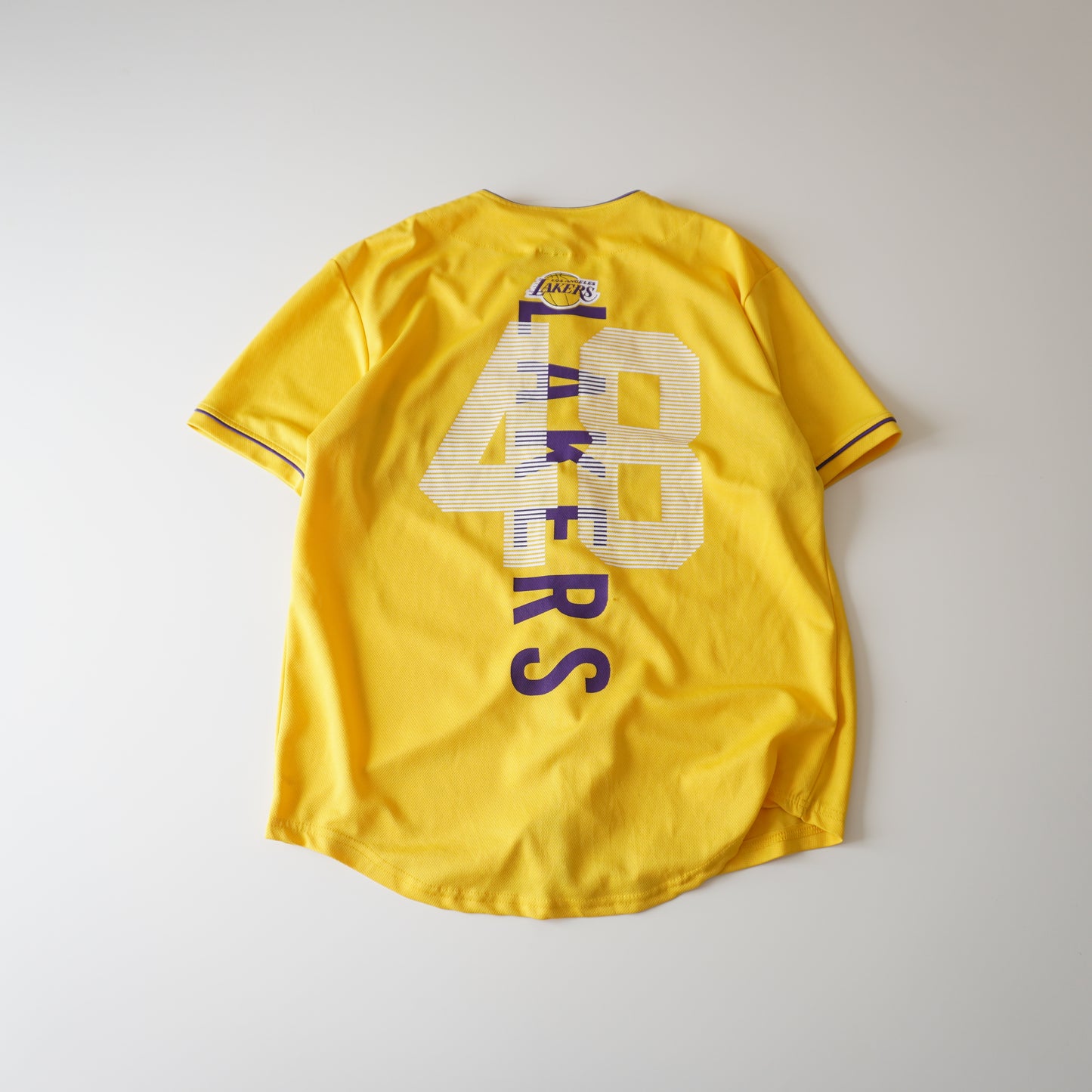 Thrifted – Jersey Los Angeles Lakers Talla L | Largo 70 cm | Ancho 59 cm