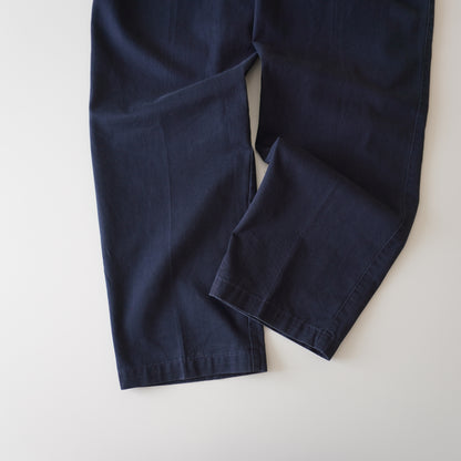 Thrifted – Pantalón Dockers Azul Navy Classic Fit Talla 38x34 USA (CL 48–50) | Cintura 48 cm | Largo 110 cm | Talón 23 cm