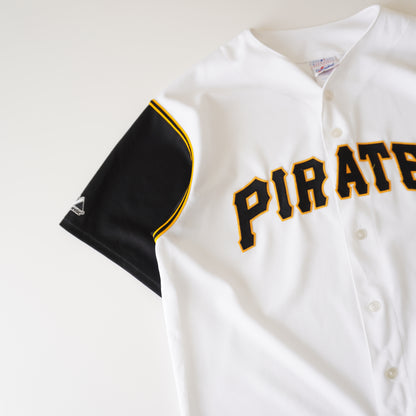 Thrifted – Jersey Majestic Pittsburgh Pirates Negro Talla L (CL 42–44) | Largo 78 cm | Ancho 64 cm