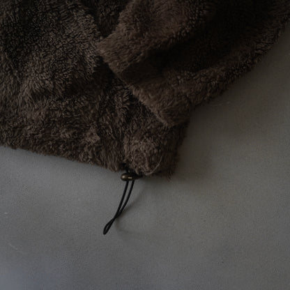 Thrifted - Polar Furry Cafe /  Talla S, 63 ancho ,65 largo