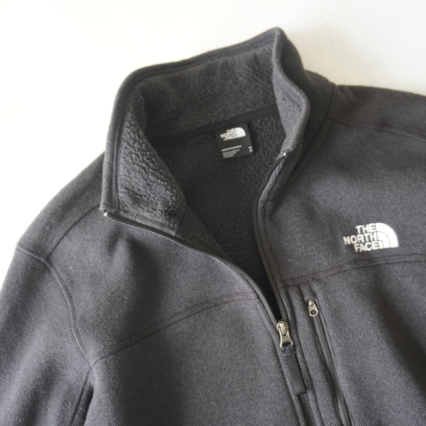 Thrifted - Polar THE NORTH FACE, Negro / Talla M 58 ancho 69 largo 