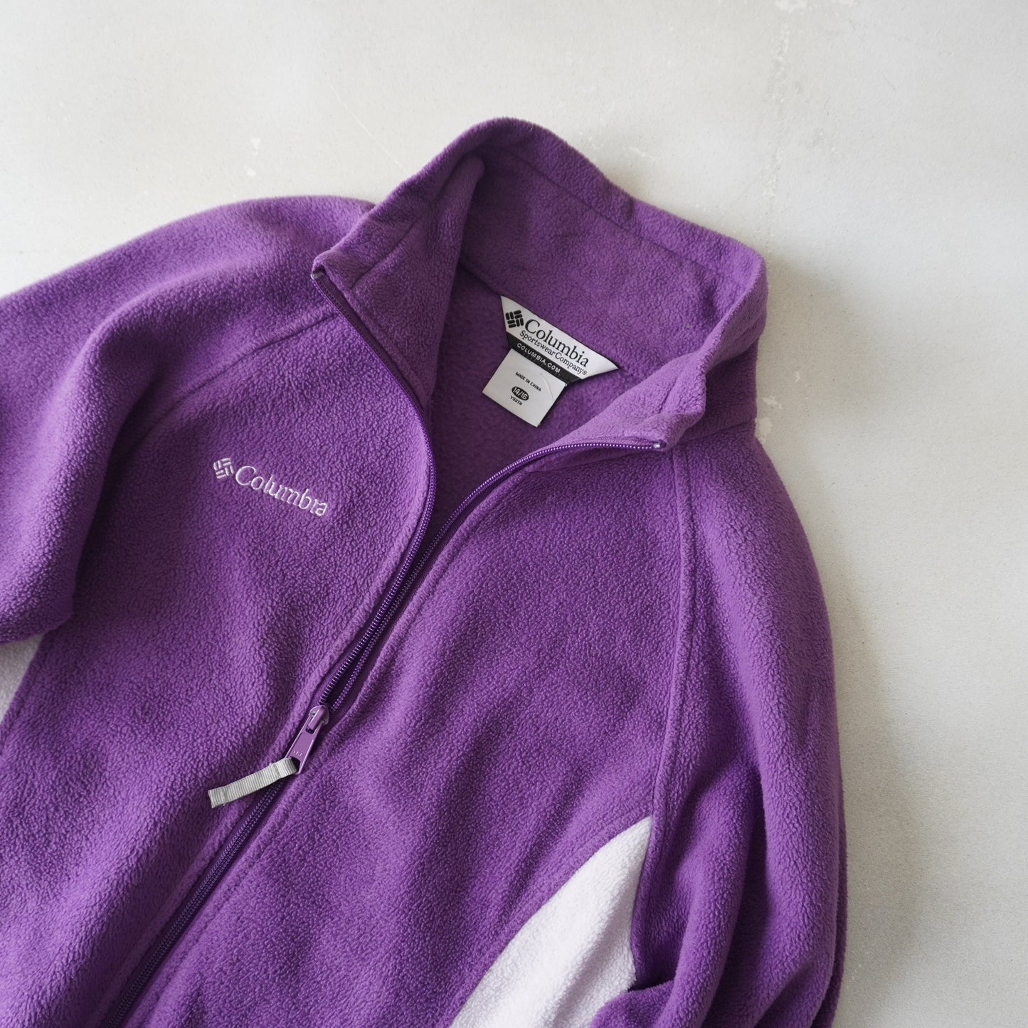 Thrifted - Polar COLUMBIA Morado /  Talla 14/16 Fit S 46 ancho - 58 largo 