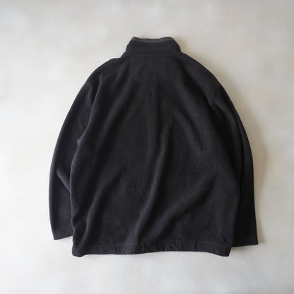 Thrifted - Polar St.John’s Bay Negro /  Talla XL 69 ancho 74 largo 