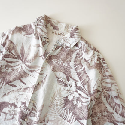 Thrifted - Camisa Caribbean Blanca con flores Gris / Talla M 69 LARGOx58 ANCHO