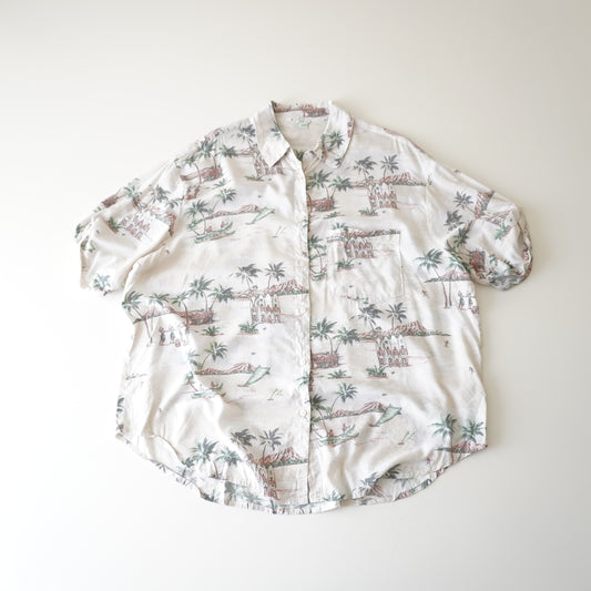 Thrifted -Camisa AERIE blanca con rosados / Talla L 73 ANCHOX 66 LARGO