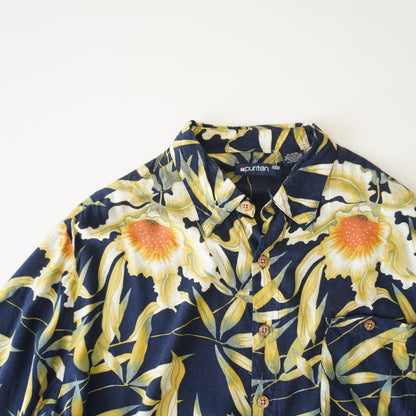 Thrifted - Camisa PURITAN Azul marino con flores amarillas / Talla XL, 75 LARGO X 70 ANCHO.