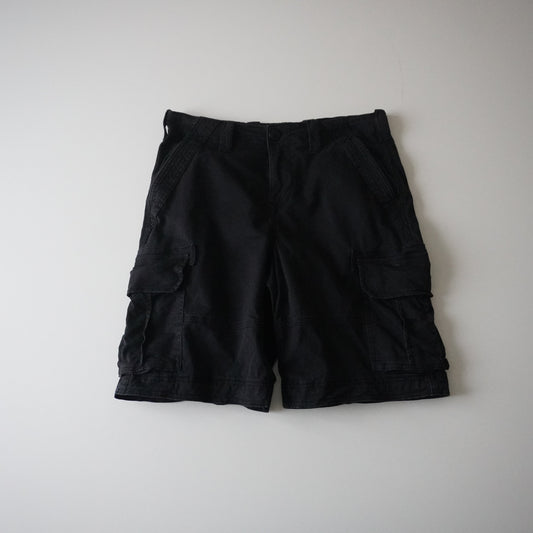 Thrifted - Short Cargo Negro George Talla 30 USA | Cintura 41 cm | Largo 50 cm