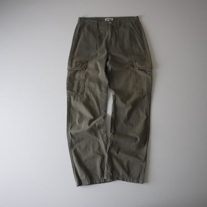 Thrifted – Pantalón Cargo Verde Only L32 | Cintura 41 cm | Largo 107 cm | Talón 22 cm