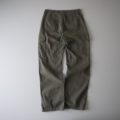 Thrifted – Pantalón Cargo Verde Talla 37 | Cintura 37 cm | Largo 102 cm | Talón 22 cm