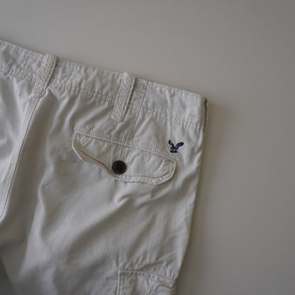Thrifted – Short Cargo Crema American Eagle Talla 38 USA | Cintura 52 cm | Largo 53 cm