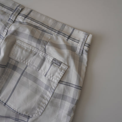 Thrifted – Short Cargo Blanco Lee Dungarees con Líneas Grises y Azul Marino Talla 32 USA | Cintura 54 cm | Largo 54 cm