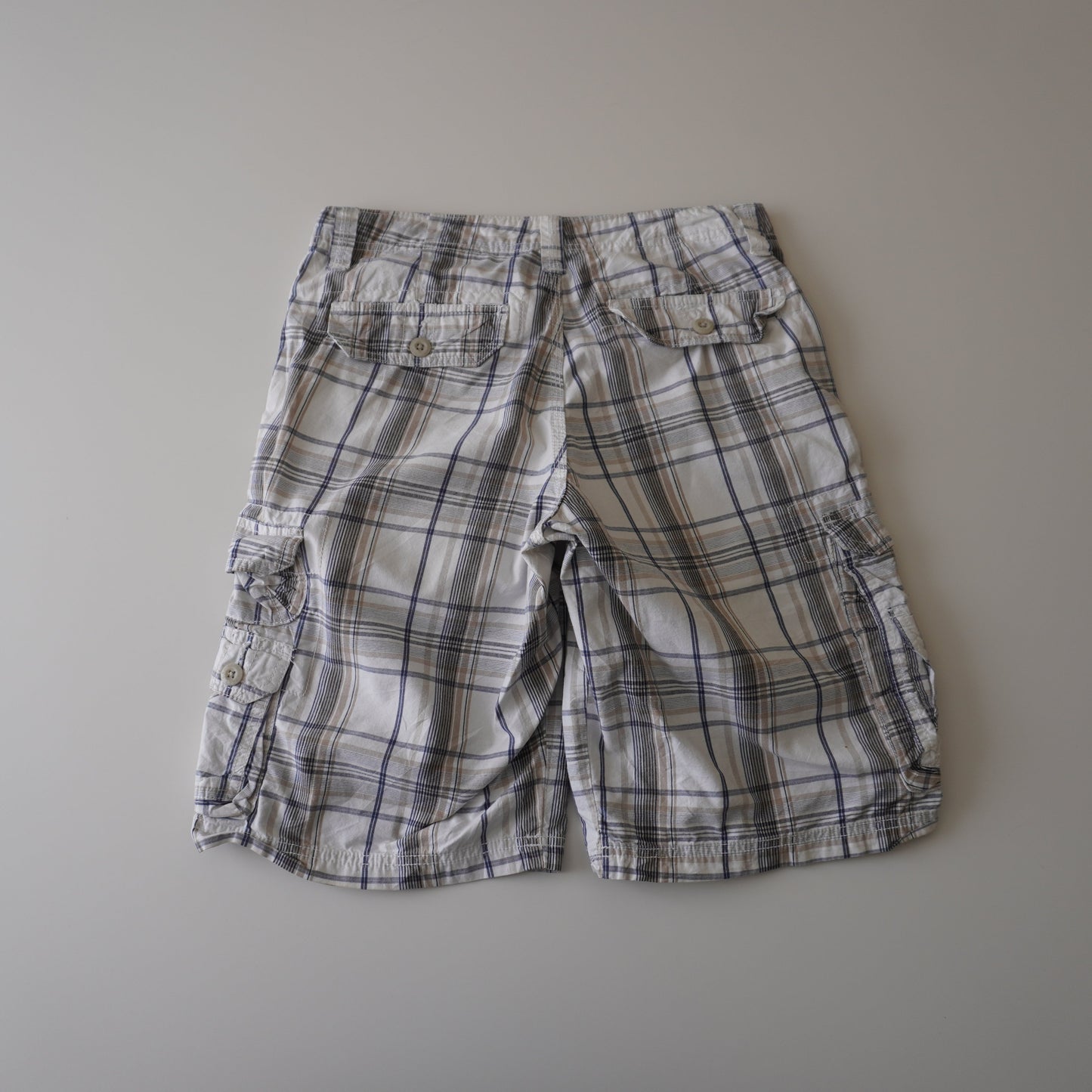 Thrifted – Short Cargo Blanco Lee Dungarees con Líneas Azules y Café Talla 29 USA | Cintura 49 cm | Largo 50 cm