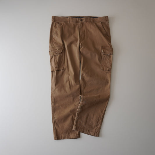 Thrifted – Pantalón Cargo Café Sonoma Flexwear Talla 40x30 USA | Cintura 52 cm | Largo 104 cm | Talón 30 cm