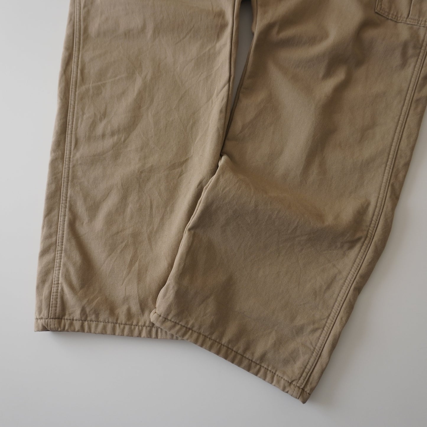 Thrifted – Pantalón Cargo Wrangler Relaxed Fit con Polar Interior Talla 40x30 USA | Cintura 56 cm | Largo 111 cm | Talón 24 cm