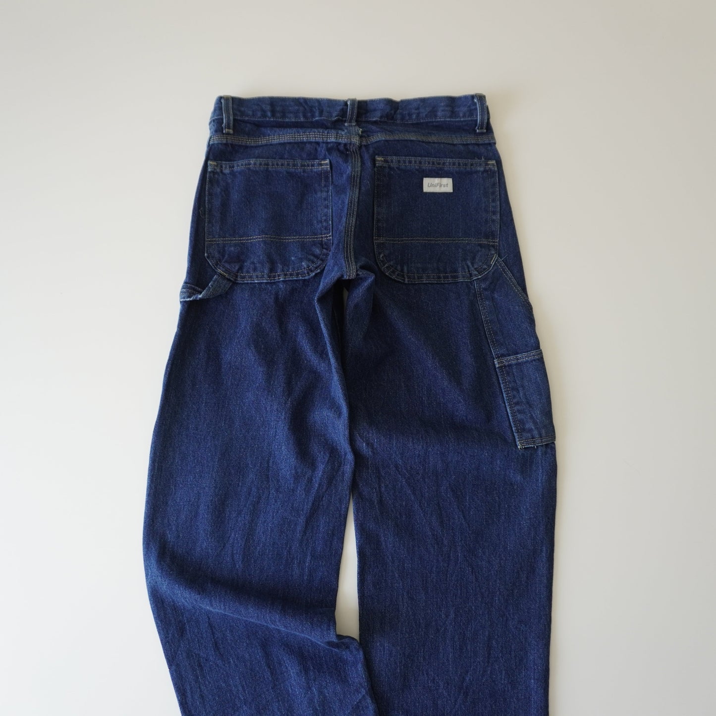 Thrifted – Jean UniFirst Talla 30x32 USA | Cintura 42 cm | Largo 109 cm | Talón 21 cm