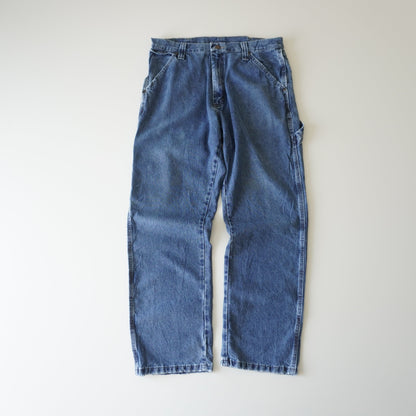 Thrifted – Jeans Carpenter Wrangler Talla 34x30 USA | Cintura 44 cm | Largo 102 cm | Talón 22 cm (Copia)