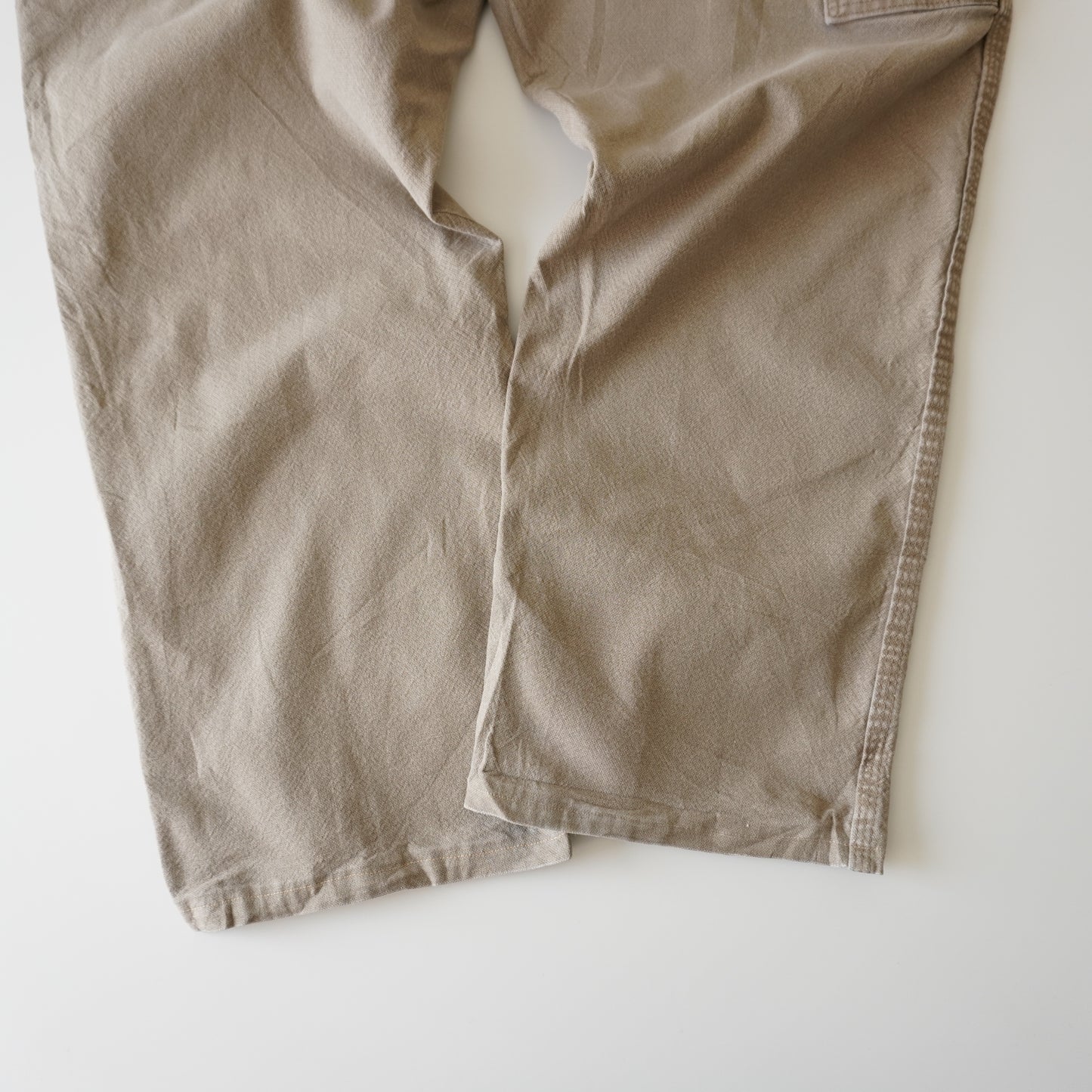 Thrifted – Jean Carpenter Café Wrangler Talla 42x32 USA | Cintura 58 cm | Largo 104 cm | Talón 24 cm