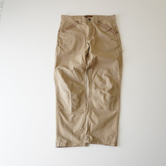 Thrifted – Jean Carpenter Beige Ridgecut Workwear Talla 34x30 USA | Cintura 45 cm | Largo 103 cm | Talón 22 cm