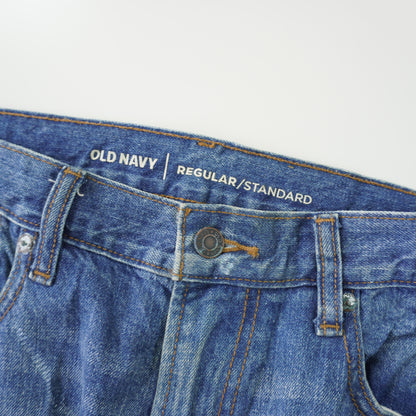 Thrifted – Jean Old Navy Regular Standard Azul Talla 34x— (CL 46 aprox) | Cintura 47 cm | Largo 104 cm | Talón 20 cm