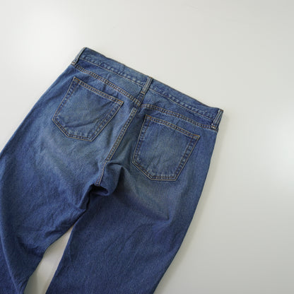 Thrifted – Jean Old Navy Regular Standard Azul Talla 34x— (CL 46 aprox) | Cintura 47 cm | Largo 104 cm | Talón 20 cm