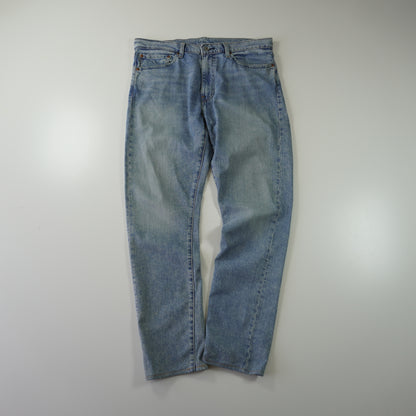 Thrifted – Jean Levi’s 510 Azul Talla 34 (CL 46) | Cintura 107 cm | Largo 47 cm | Talón 18 cm