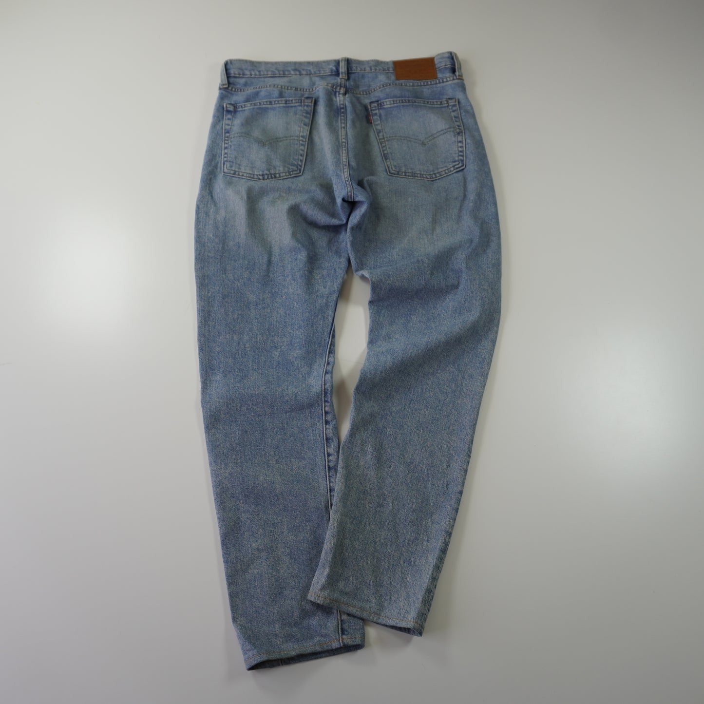 Thrifted – Jean Levi’s 510 Azul Talla 34 (CL 46) | Cintura 107 cm | Largo 47 cm | Talón 18 cm
