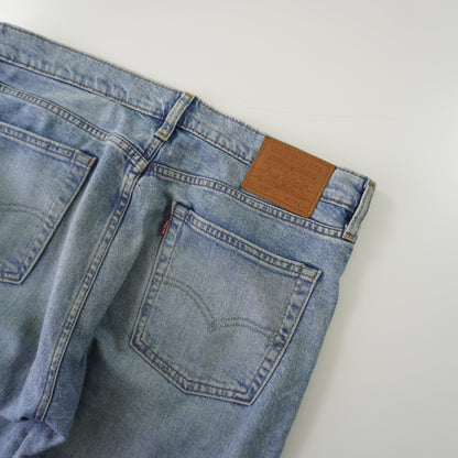 Thrifted – Jean Levi’s 510 Azul Talla 34 (CL 46) | Cintura 107 cm | Largo 47 cm | Talón 18 cm