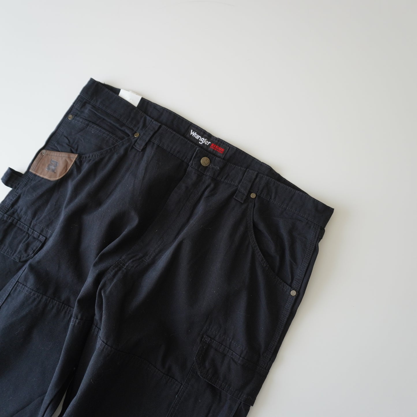 Thrifted – Jean Negro Wrangler Talla 40x30 USA | Cintura 53 cm | Largo 110 cm | Talón 24 cm