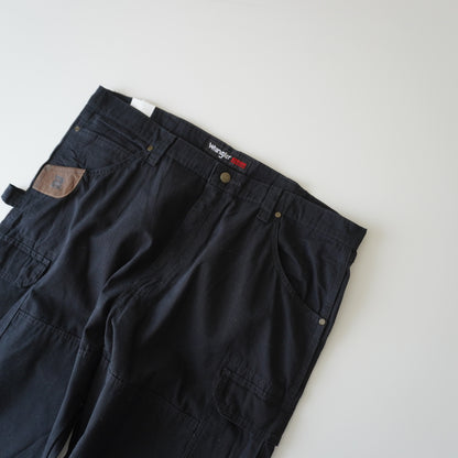 Thrifted – Jean Negro Wrangler Talla 40x30 USA | Cintura 53 cm | Largo 110 cm | Talón 24 cm