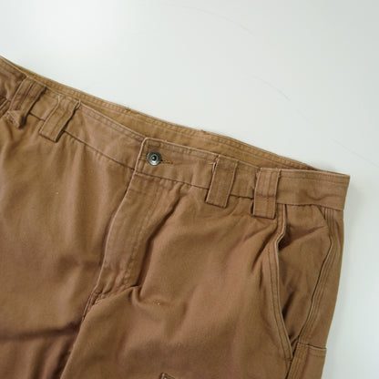 Thrifted – Jean Cargo Duluth Café Talla 38x36 (CL 48/50) | Cintura 119 cm | Largo 48 cm | Talón 24 cm