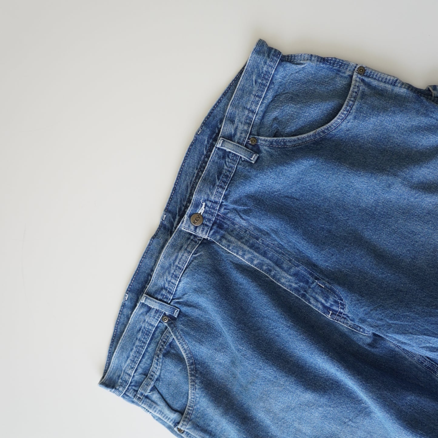 Thrifted – Jean Carpintero Key Talla 42x30 USA | Cintura 55 cm | Largo 104 cm | Talón 24 cm