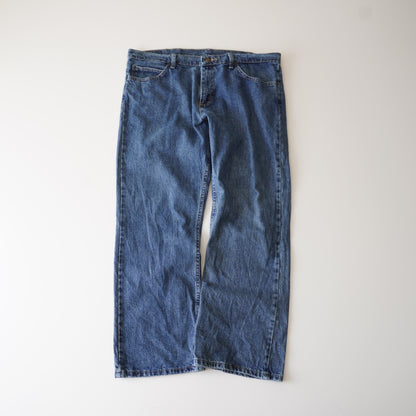 Thrifted – Jean Magellan Talla 38x30 USA (CL 48–50 aprox.) | Cintura 50 cm | Largo 100 cm | Talón 25 cm