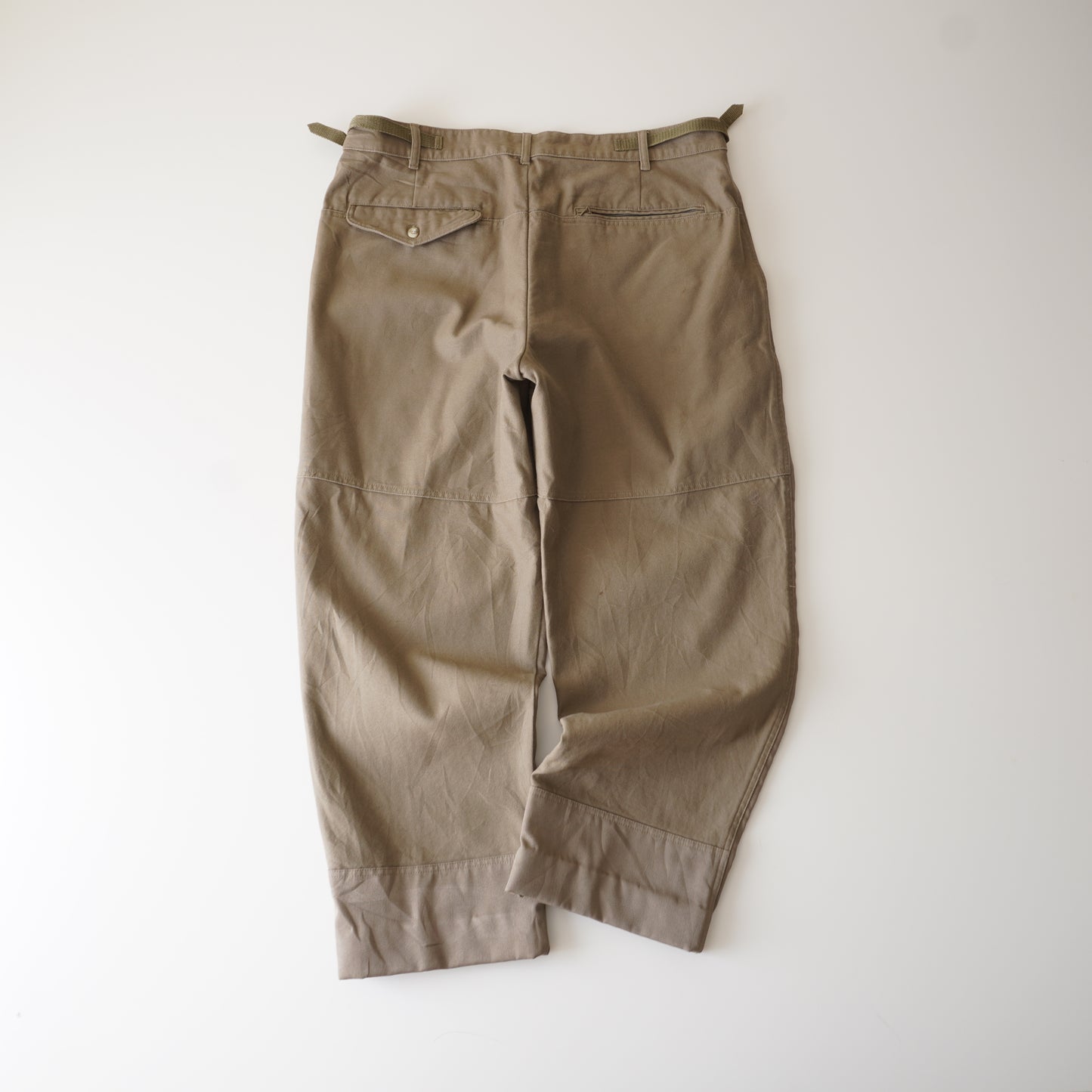 Thrifted – Pantalón Workwear Columbia Rodillas Reforzadas Talla 40 USA (CL 50–52 aprox.) | Cintura 52 cm (ajustable a 50 cm) | Largo 107 cm | Talón 25 cm