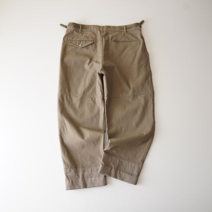 Thrifted – Pantalón Workwear Columbia Rodillas Reforzadas Talla 40 USA (CL 50–52 aprox.) | Cintura 52 cm (ajustable a 50 cm) | Largo 107 cm | Talón 25 cm