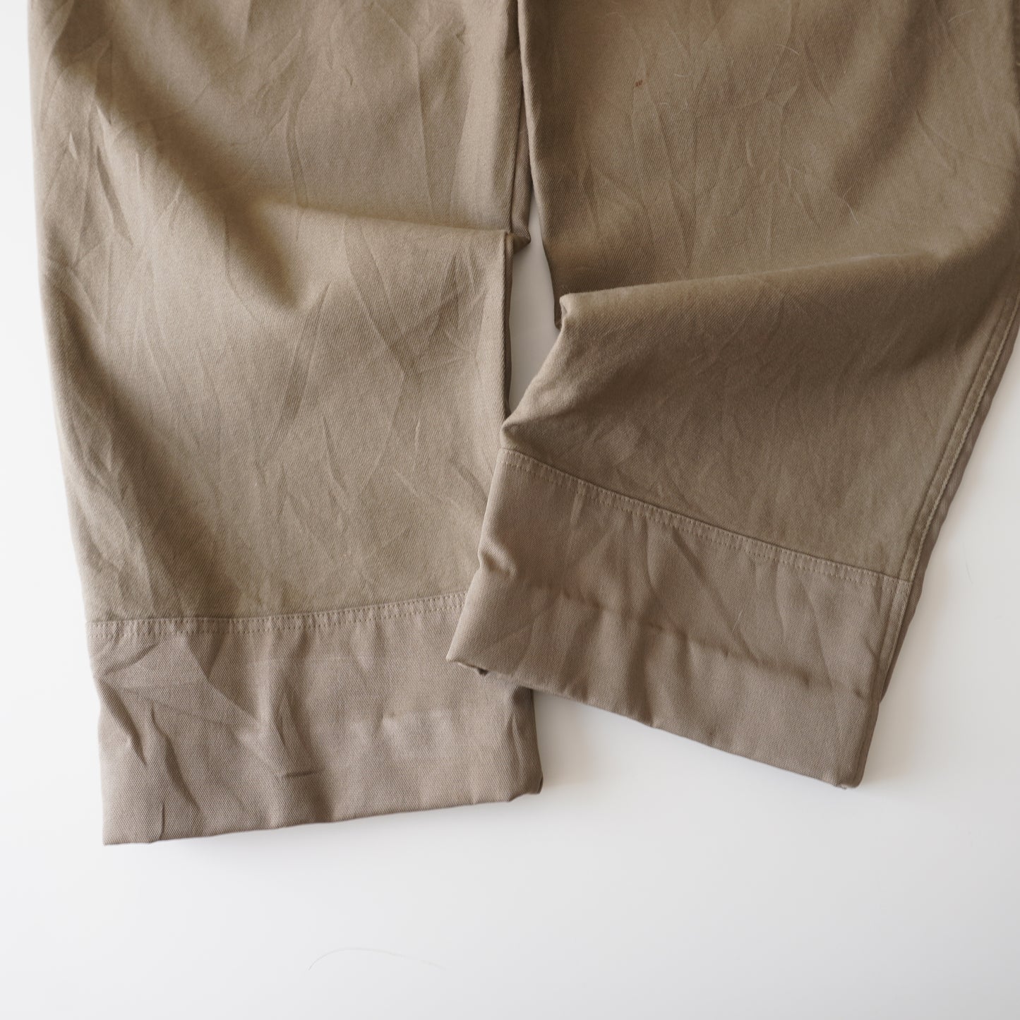 Thrifted – Pantalón Workwear Columbia Rodillas Reforzadas Talla 40 USA (CL 50–52 aprox.) | Cintura 52 cm (ajustable a 50 cm) | Largo 107 cm | Talón 25 cm